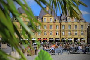 Der Place Ducale in Charleville