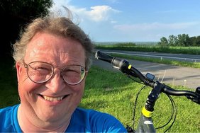 STADTRADELN-Star Arndt Pollmann ist bestens gelaunt mit dem Rad unterwegs. Foto privat