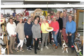 Trödelmarkt-Team der Andheri Kinder- und Leprahilfe e.V. Dülmen Dieses Foto zeigt das Trödelmarkt-Team der Andheri Kinder- und Leprahilfe e.V. Dülmen