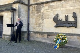 Gelegenheit zum Innehalten während der Veranstaltung boten die musikalischen Beiträge von Trompeter Thomas Stählker von der Städtischen Musikschule