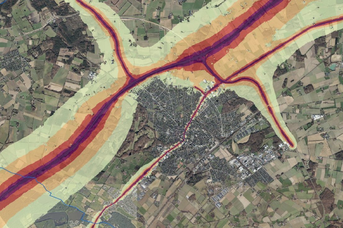 Dieses Luftbild stellt Messungen von Umgebungslärm an den Hauptverkehrsstraßen in Dülmen dar. 