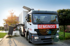 Müllabfuhr Dieses Foto zeigt ein Müllabfuhr-Fahrzeug