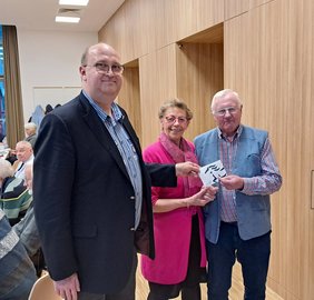 Dieses Foto zeigt Christoph Noelke, Elvira Kuhn-Renken und Leo Sommer 