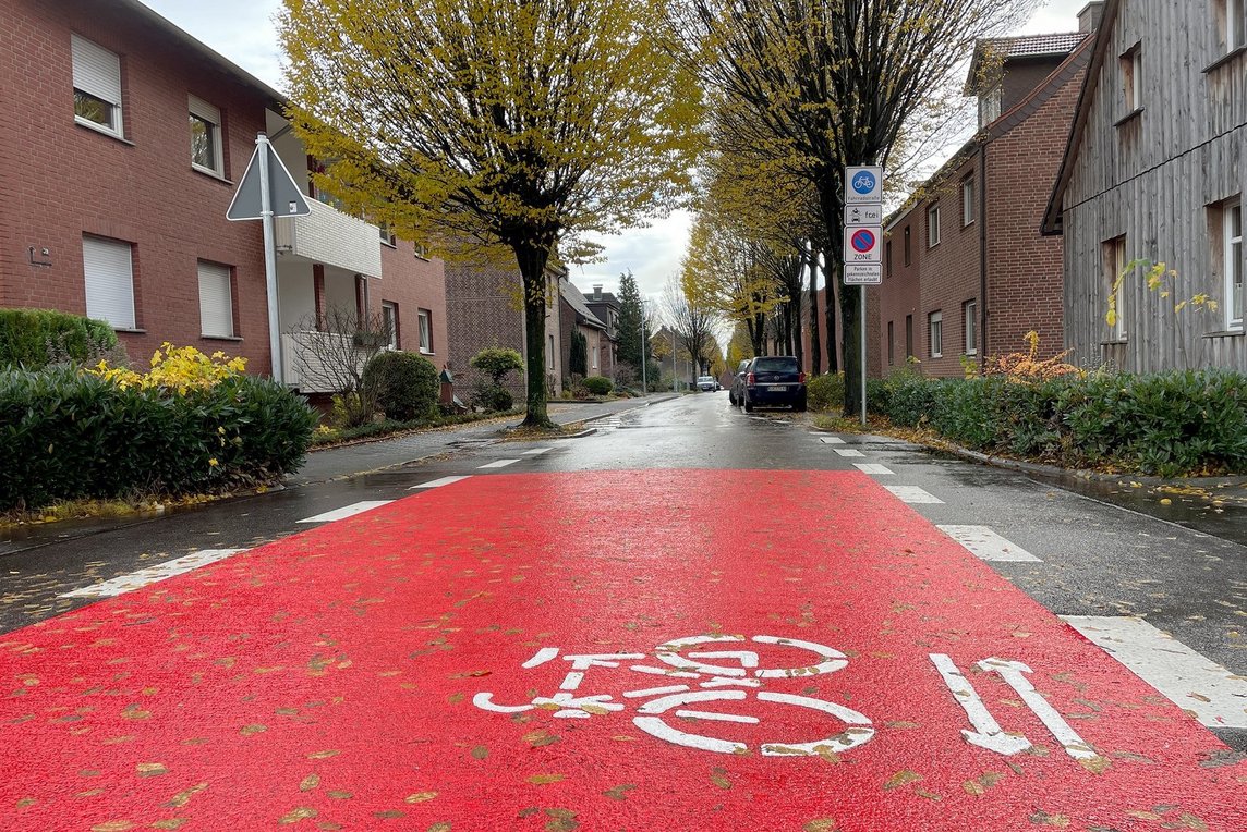 Dieses Foto zeigt die neue Fahrradstraße Overbergstaße