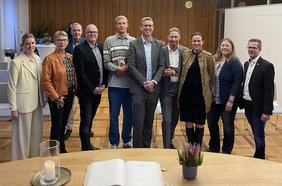 Anschließend tauschten sich die Sportler und ihre Begleitungen mit Vertreterinnen und Vertretern von Politik und Verwaltung aus.