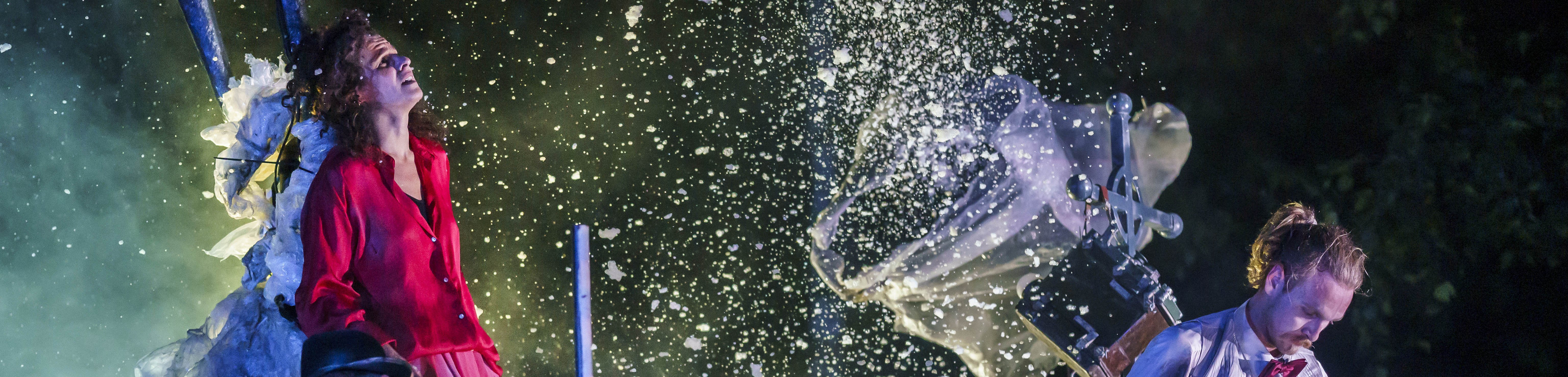 1908_Theater_Titanick_Martin_Jehnichen.jpg 1908_Theater_Titanick_Martin_Jehnichen.jpg