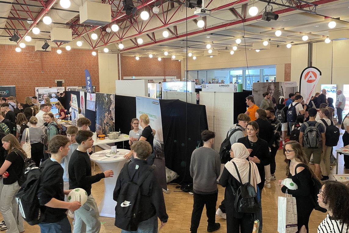 Gut besucht war die Berufsmesse im Clemens-Brentano-Gymnasium.