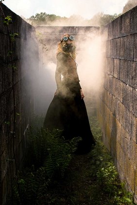 Das Foto zeigt die Teilnehmenden des Steampunk-Workshops. 