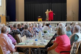 "Lisette und Anton" begeisterten die rund 200 Gäste im Kolpinghaus.