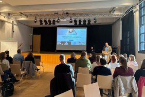 Dieses Foto zeigt Teilnehmende des Netzwerktreffens. 