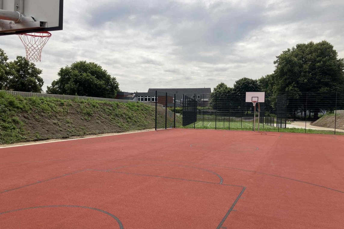 Dieses Foto zeigt die neue Sportanlage "An den Wiesen"